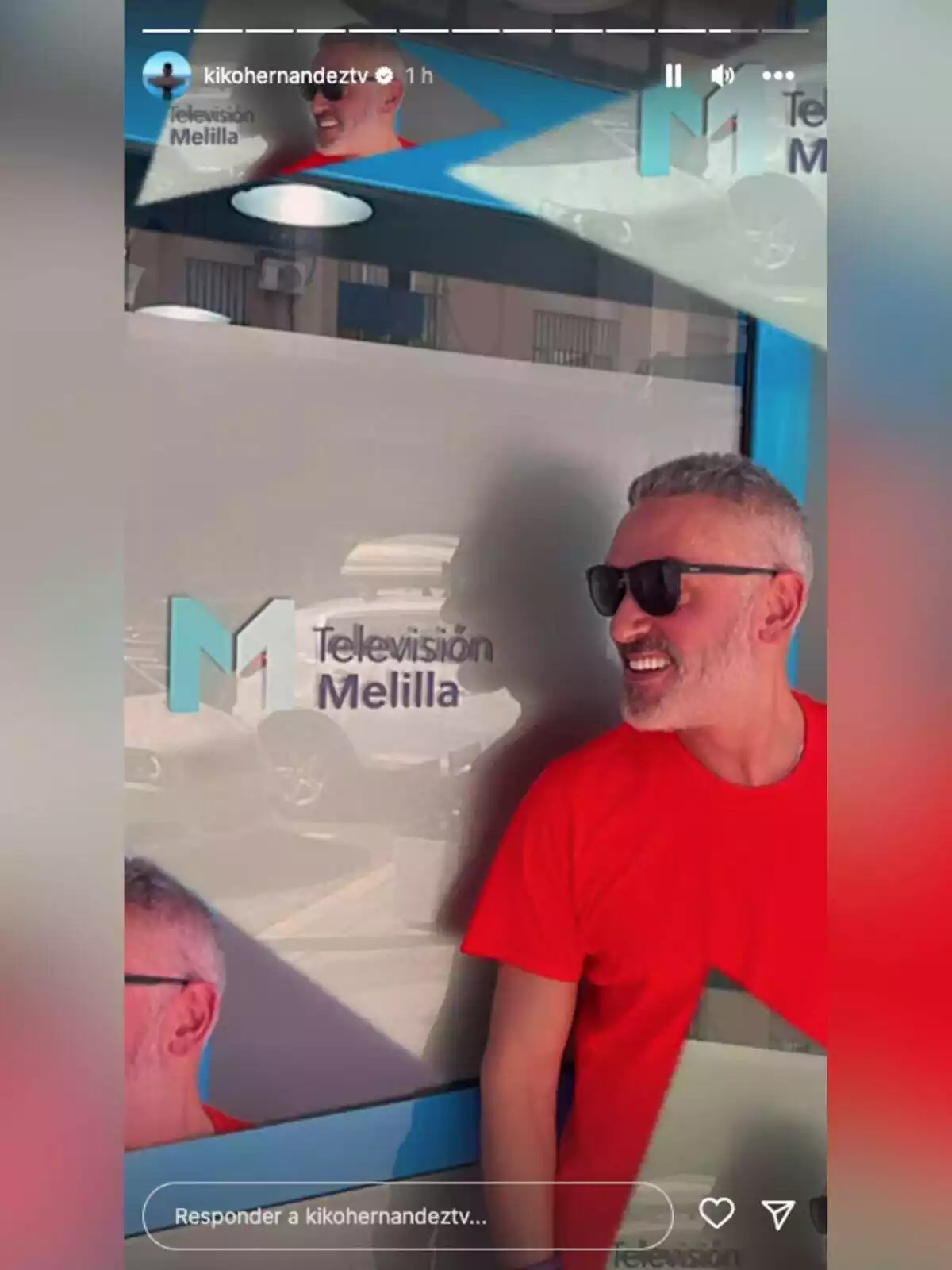 Captura de una story de Instagram de Kiko Hernández muy sonriente en Televisión Melilla