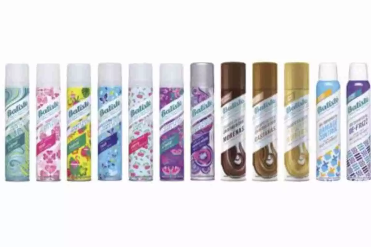 En la fotografía aparecen todos los tipos de champú seco de la marca Batiste En la fotografía aparecen todos los tipos de champú seco de la marca Batiste
