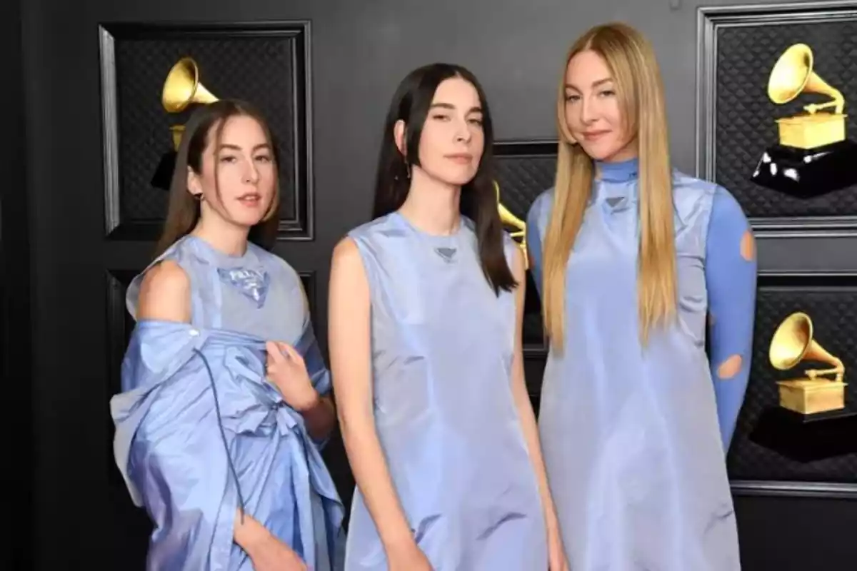 Hermanas Haim, corte de pelo Hime Hermanas Haim, corte de pelo Hime