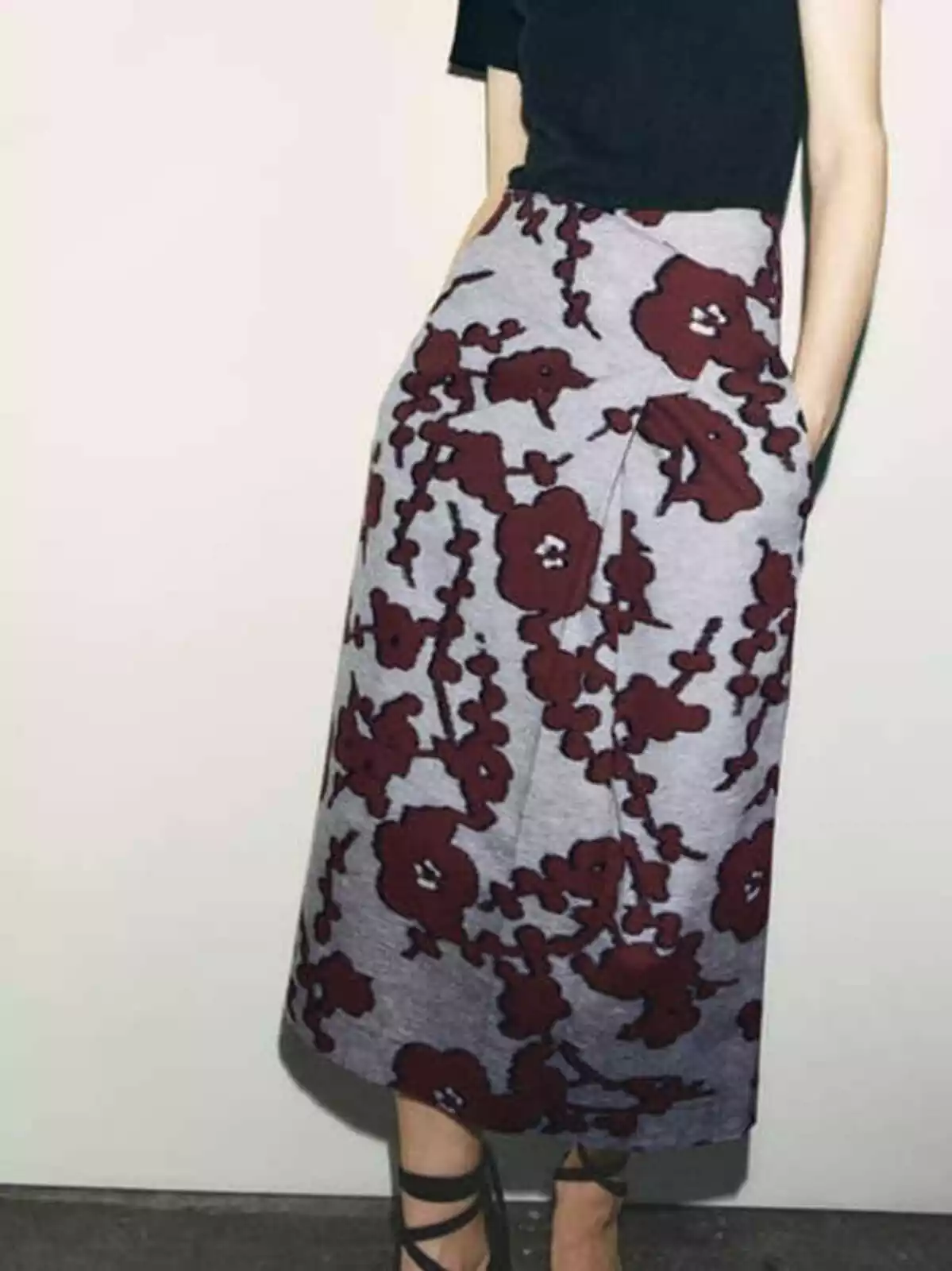 Falda estampado floral Zara Falda estampado floral Zara