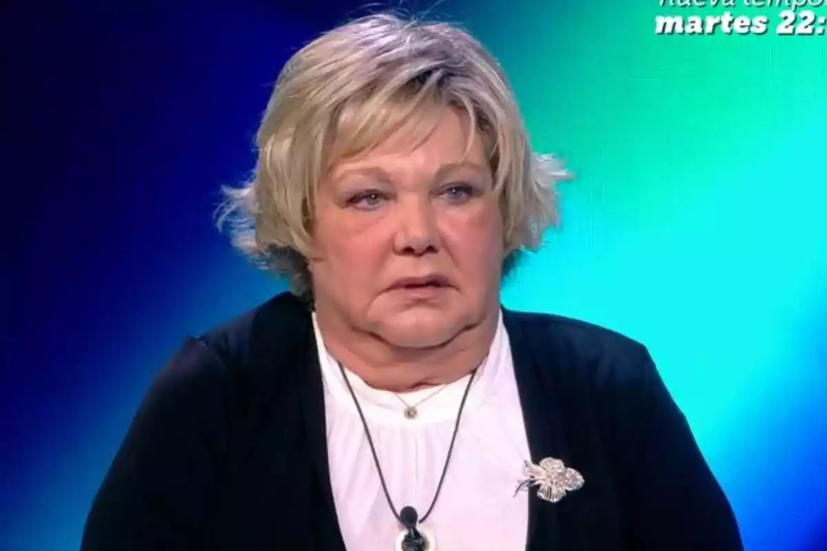 Karina llorando durante su abandono en el debate de GH VIP