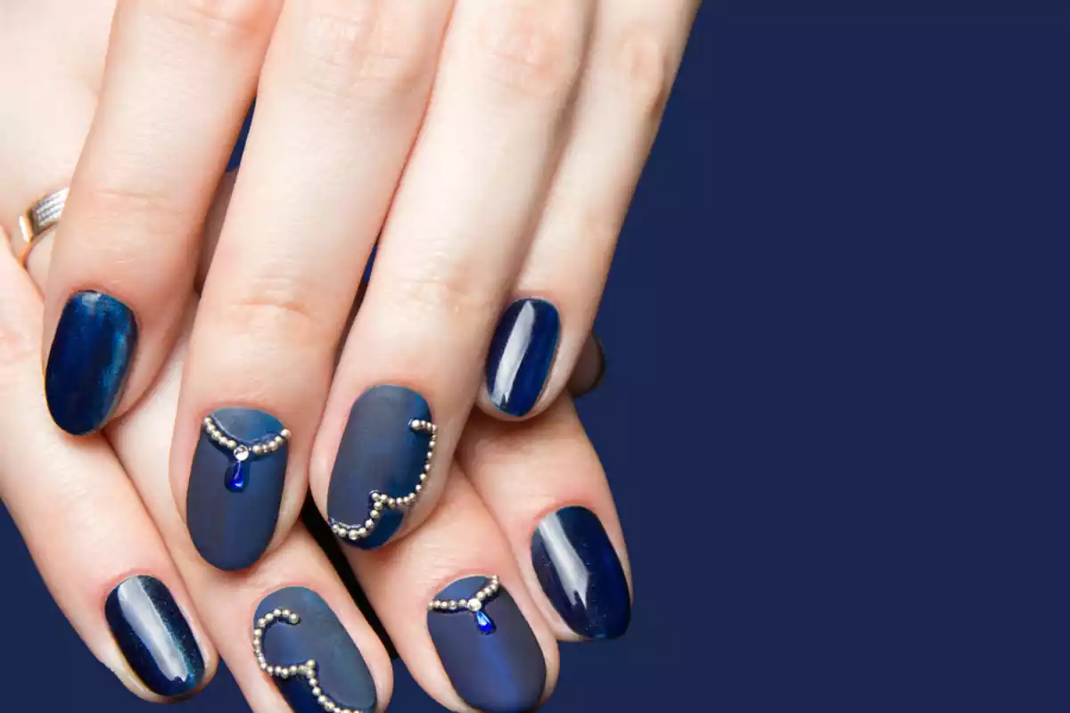 uñas con pedrería uñas con pedrería